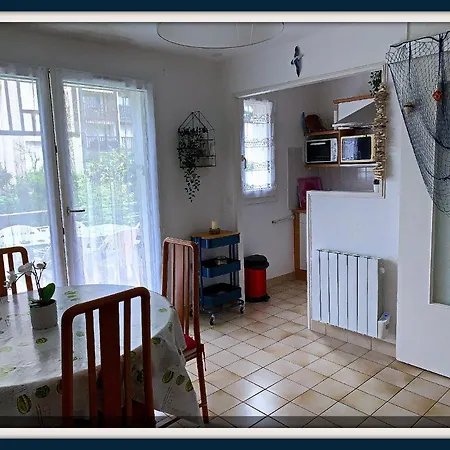 Cabourg, Plain Pied Avec Terrasse Acces Direct A La