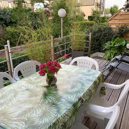 Apartment Cabourg, Plain Pied Avec Terrasse Acces Direct A La