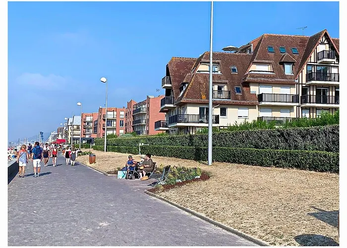 Cabourg, Plain Pied Avec Terrasse Acces Direct A La