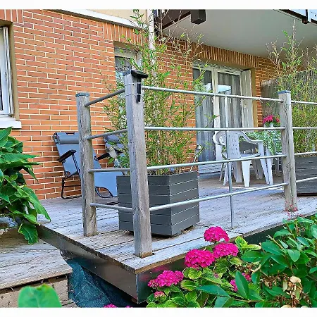 Cabourg, Plain Pied Avec Terrasse Acces Direct A La 卡布尔